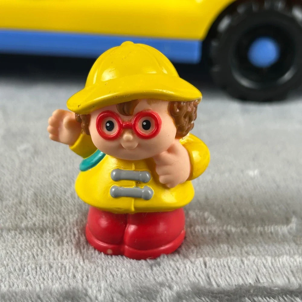 Fisher-Price Little People Lil School Bus Yellow Toy Vehicle with Figure 77941